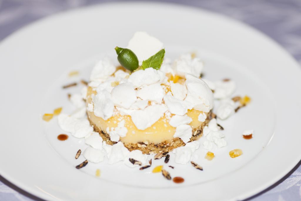 Logis Hotel Restaurant Le Flamant Rose Camargue Albaron Exterior photo