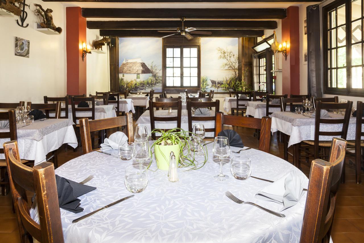 Logis Hotel Restaurant Le Flamant Rose Camargue Albaron Exterior photo